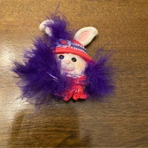 vintage Red Hat Lady Easter Bunny Rabbit brooch pin